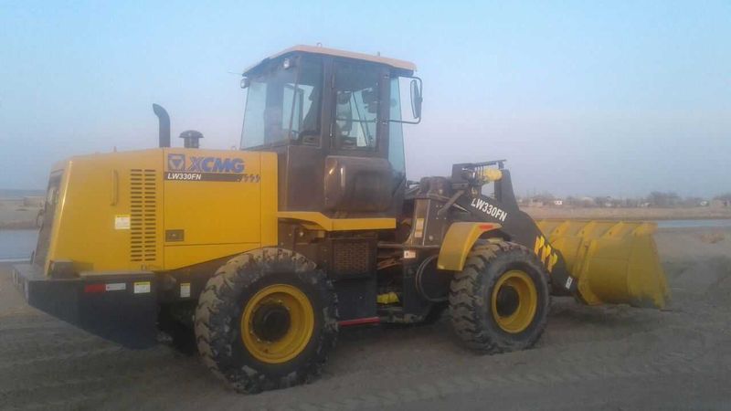 Погрузчик XCMG LW330FN