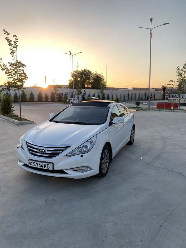Hyundai sonata full Hyundai sonata full