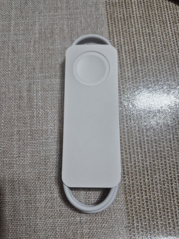 Продаётся зарядка для Apple Watch оригинал