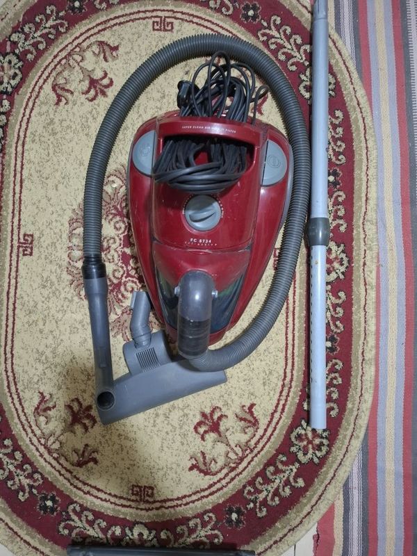 Пылесос Philips FC 8734 Пылесос Philips FC 8734