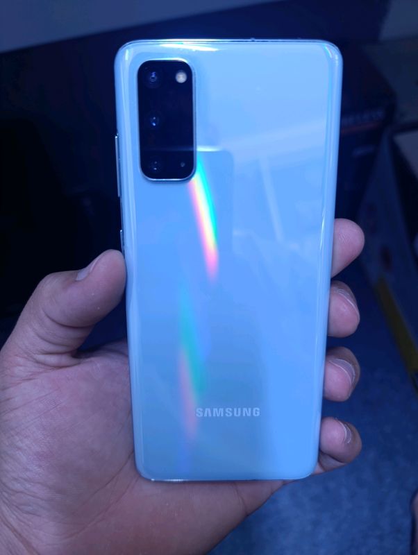 Samsung S20 5G ishlatilgan Samsung S20 5G ishlatilgan