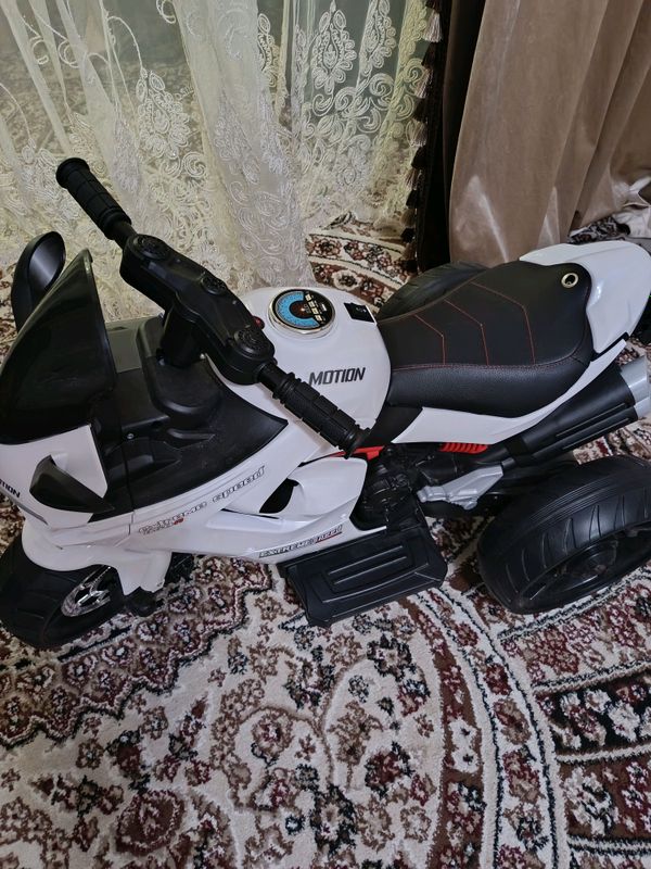 Elektra mototsikl sotiladi