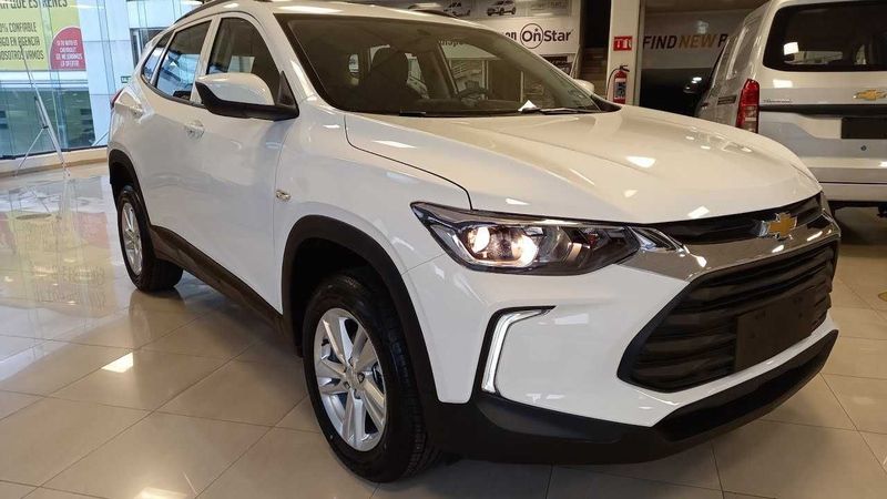 Chevrolet Tracker LS 2023 probeg 0 Halol muddatli tolovga