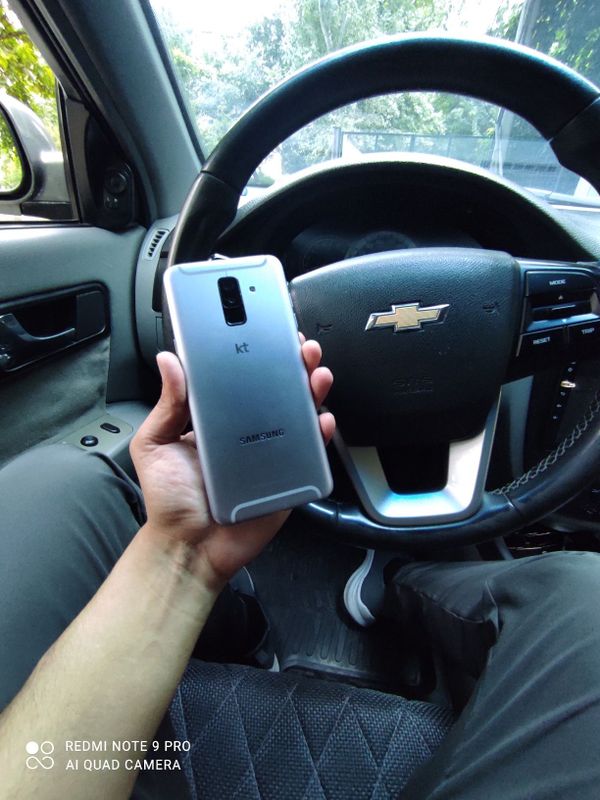 Samsung A6 plus holati yengide garantiyasi bor Samsung A6 plus holati yengide garantiyasi bor