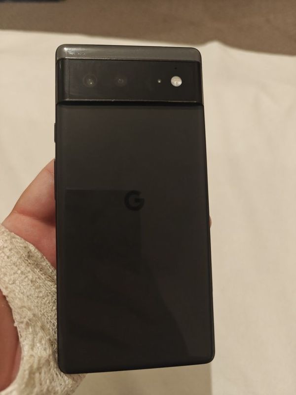 Pixel 6 telefoni sotiladi Pixel 6 telefoni sotiladi