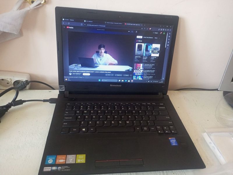 noutbuk lenovo ishlatilgan holati zoʻr. narxini kelishamiz noutbuk lenovo ishlatilgan holati zoʻr. narxini kelishamiz