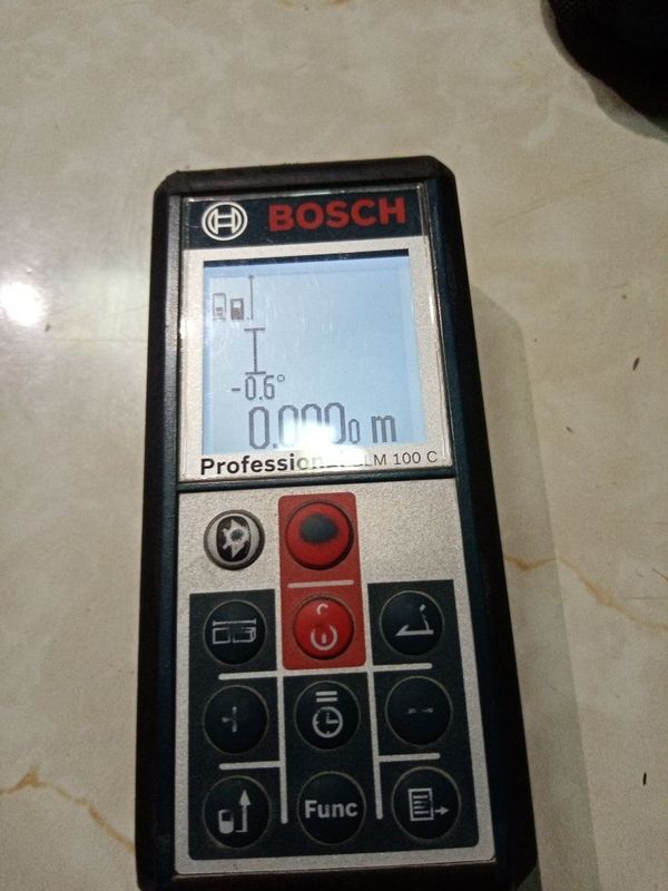 Продам лазерную рулетку фирмы Bosch Продам лазерную рулетку фирмы Bosch