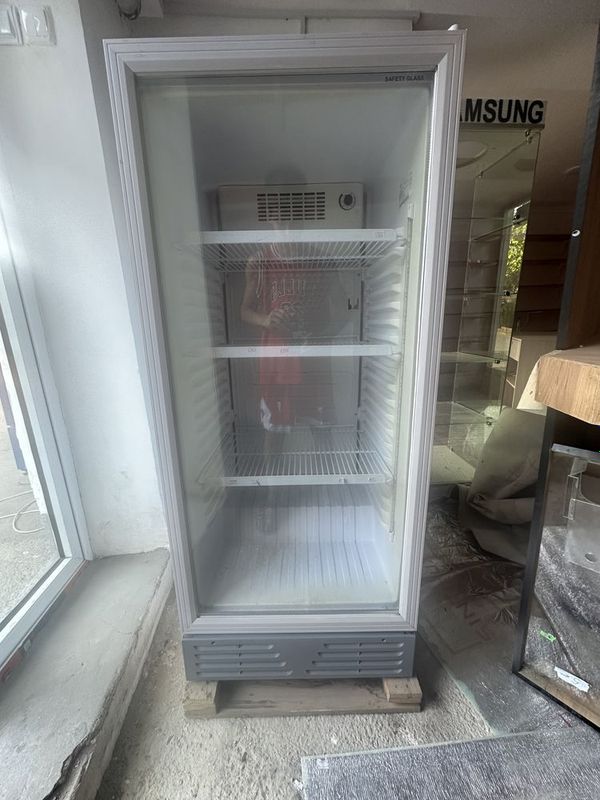 srochna xoladilnik sotiladi