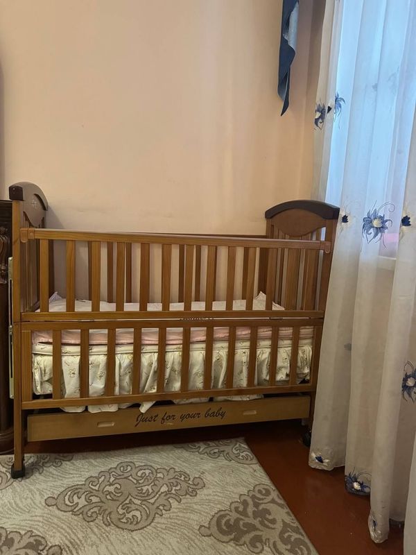 Продаётся детская кровать в хорошем состоянии в Чирчике Продаётся детская кровать в хорошем состоянии в Чирчике