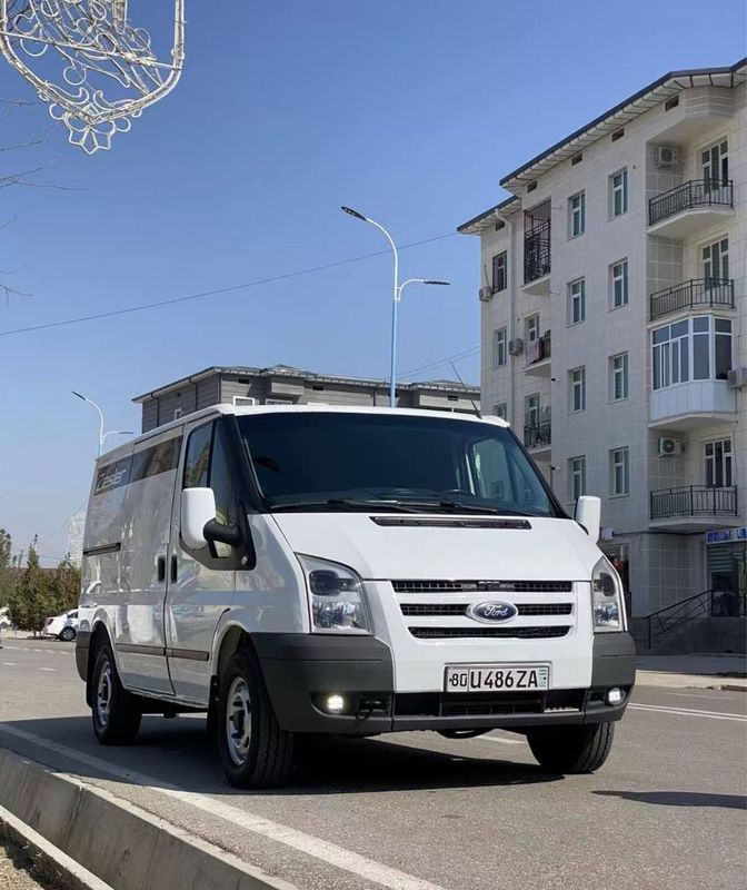 ford transit ideal