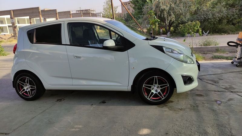 Продам Chevrolet Spark 2019 , отличное состояние Spark sotiladi