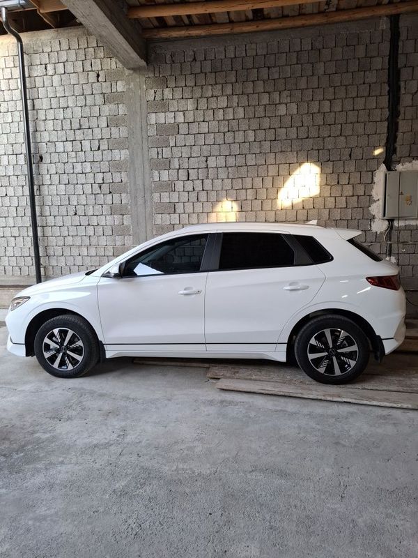 BYD e2 Luxury 2024