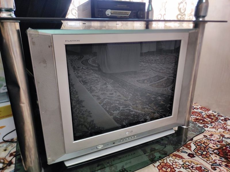 Televizor LG sotiladi ishlashi yaxshi Televizor LG sotiladi ishlashi yaxshi