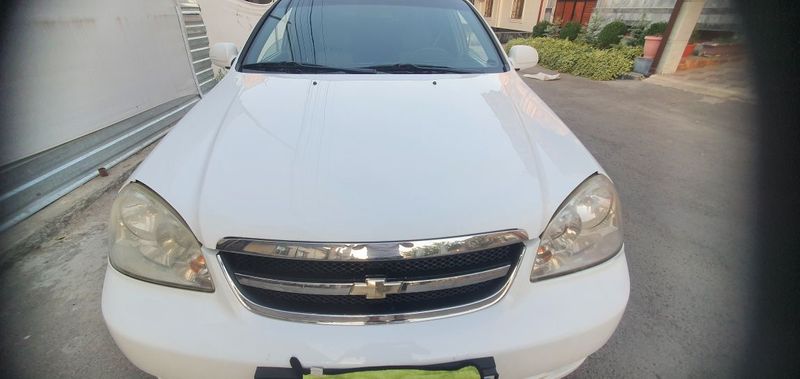 Lacetti kapot. Krasasi yoq Lacetti kapot. Krasasi yoq