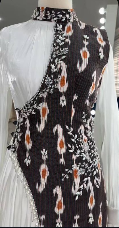 Vecherniy koylak 150$