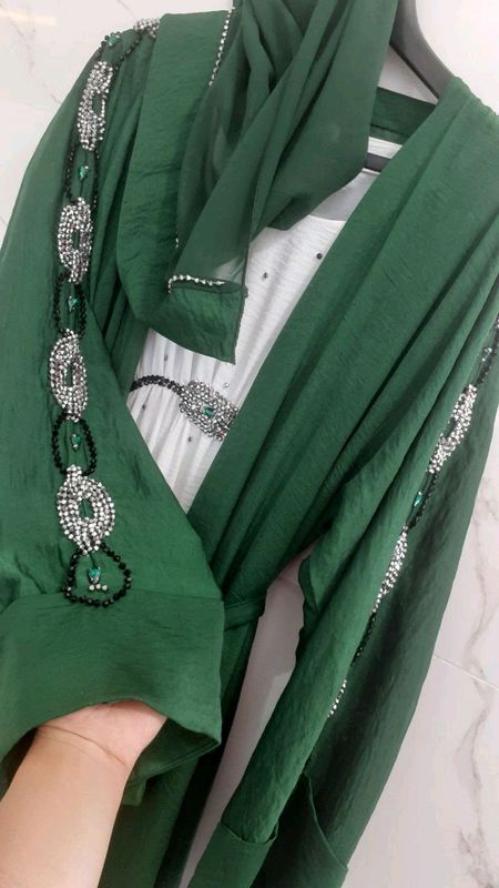 Dubayskiy abaya Dubayskiy abaya