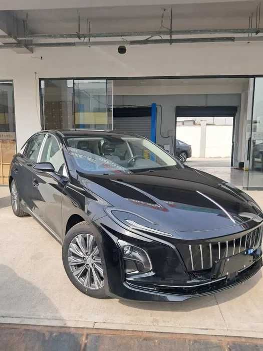 HONGQI EQM-5 500 km запас хода HONGQI EQM-5 500 km запас хода
