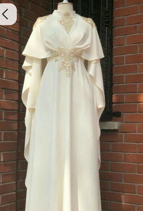 Vecherniy, ivory rangli koʻylak Vecherniy, ivory rangli koʻylak