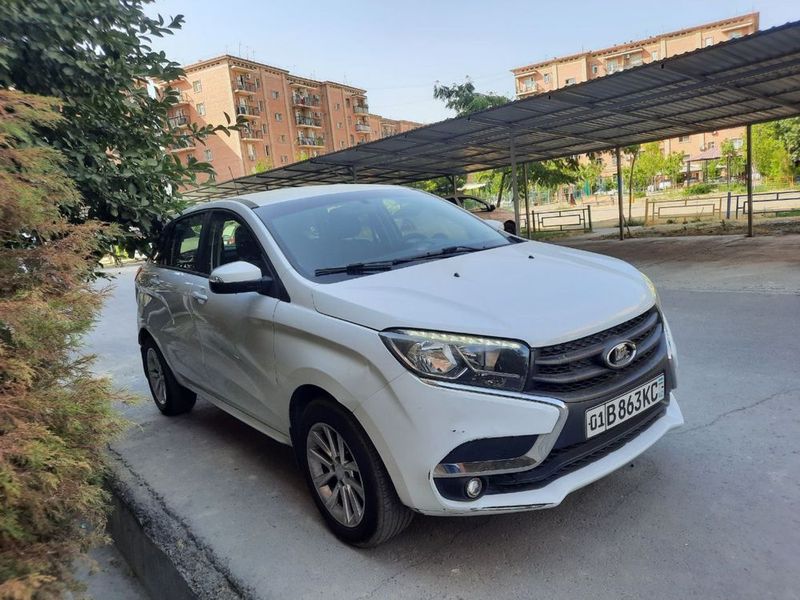 Lada x ray srochna 2018 Lada x ray srochna 2018