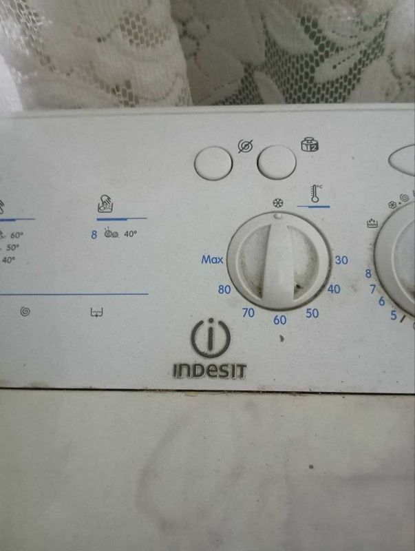 INDESIT WIT61 Стиральная машина 5 кг с вертикальной загрузкой