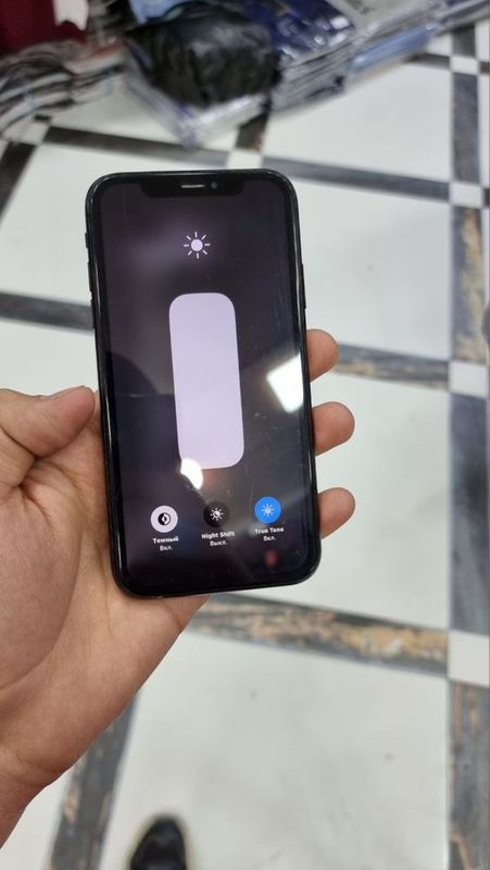 Iphone xr sotiladi