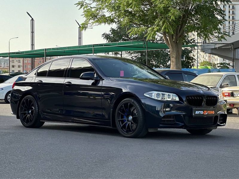 BMW 535Xi F10 2011 год BMW 535Xi F10 2011 год