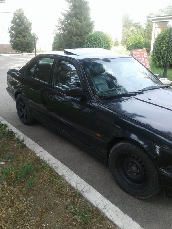 Продам BMW 5 e34 двигатель м54б30.