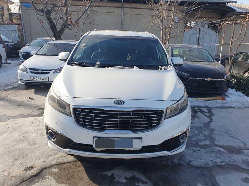 Kia Karnival. 2.2 litr.dizel. Yili 2016. Yurgani 336000. Narxi 15500