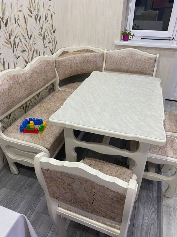 Кухонный уголок из дерева Кухонный уголок из дерева