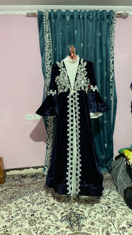 Yuz ocharga kiyedigon abaya Yuz ocharga kiyedigon abaya