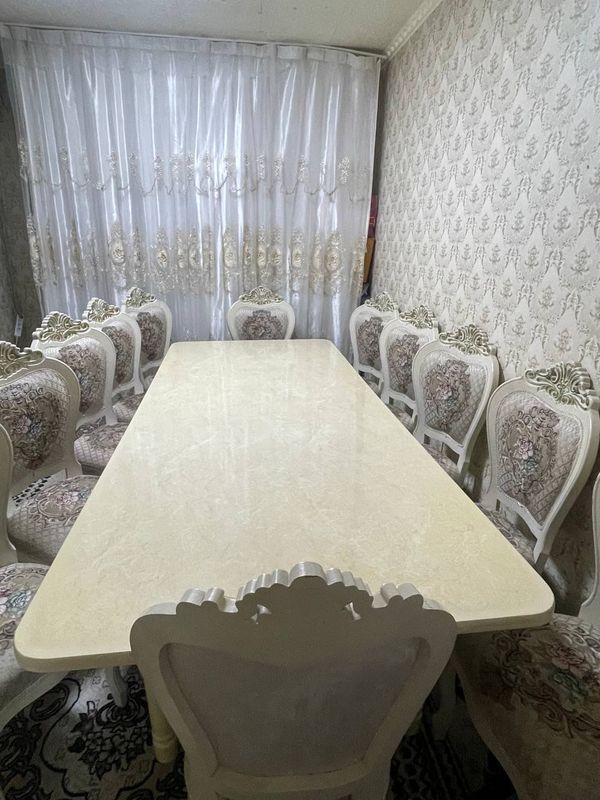 Stol stul 4.500.000 holadi yaxshi 12 stul Stol stul 4.500.000 holadi yaxshi 12 stul