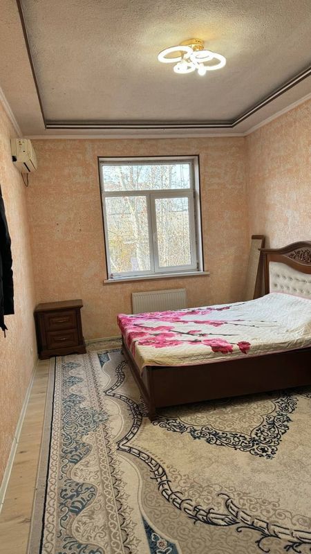 Chilonzor Vatan kinoteatiri oldida tartibli insonlarga arendaga Chilonzor Vatan kinoteatiri oldida tartibli insonlarga arendaga