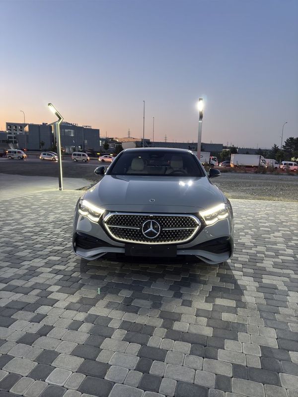 Mercedes-Benz E-200 W214