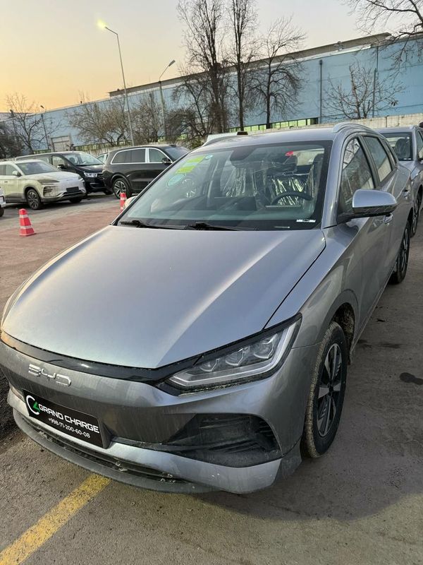 BYD E2 Luxury 405km Sotuvda tayyor (oq /mokriy)