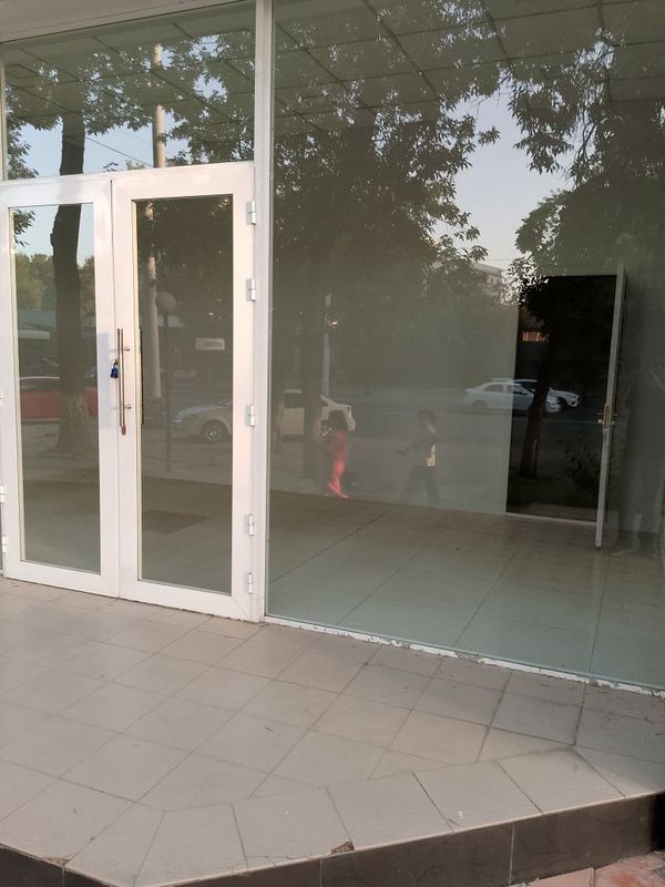 Вино водка офис бухгалтерия 40м² 1этаж 2комнаты в доль дороги парковка