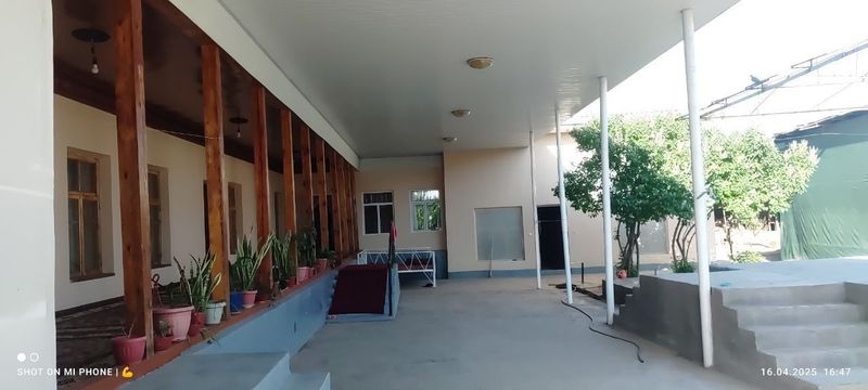 Uy sotiladi Uy sotiladi
