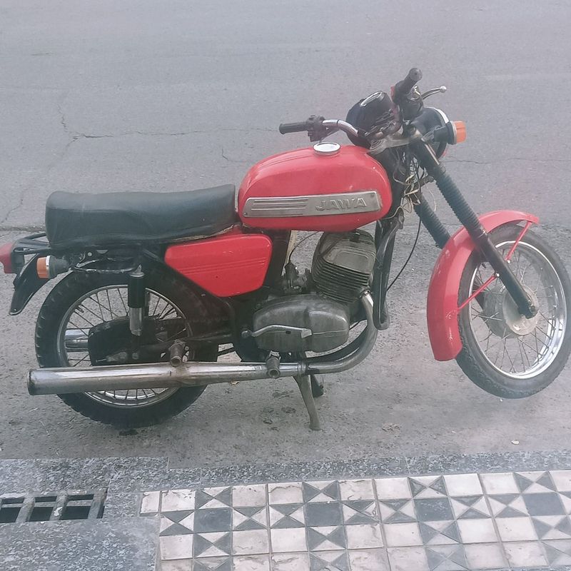 Motosikil yawa sotiladi Motosikil yawa sotiladi