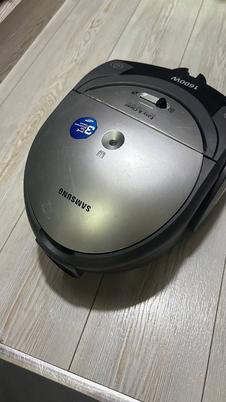 Пылесос Samsung 1600W