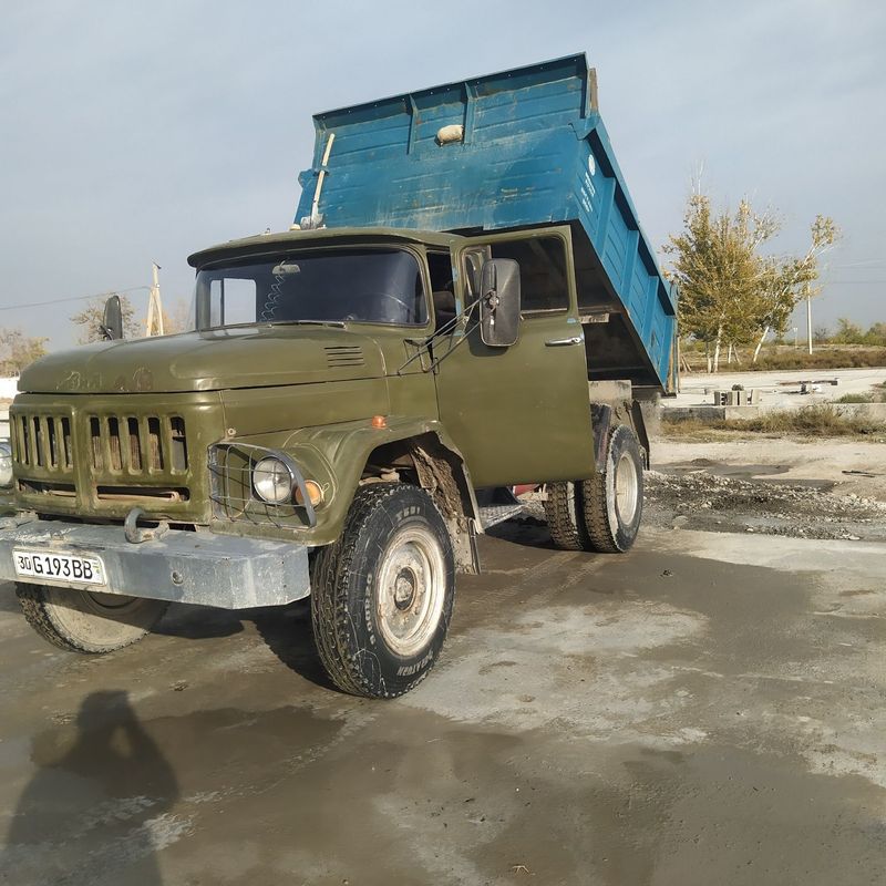 Zil model 130 sotiladi. ЗИЛ 130 сотилади