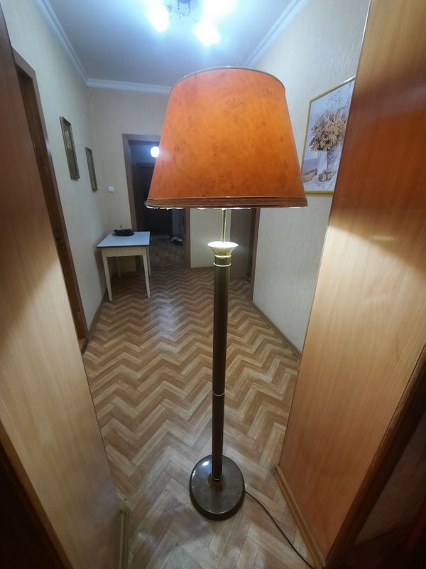 Напольный торшер