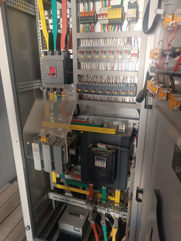 Sifatli va kafolatli elektrika xizmati Mantaj va barcha elektrik ishla Sifatli va kafolatli elektrika xizmati Mantaj va barcha elektrik ishla