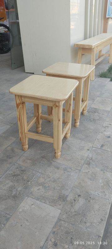 Taburetka taxta.