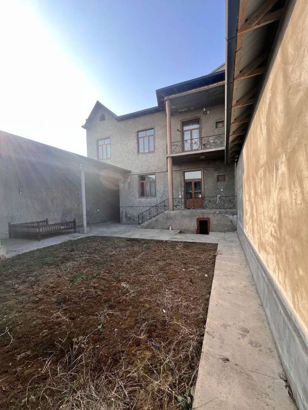 Срочна Продаётся Комфортная Участок на Зангиата школа Пушкин 5 соток Срочна Продаётся Комфортная Участок на Зангиата школа Пушкин 5 соток