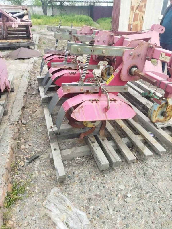Chopiq sotiladi razmeri oʻzgarati 76 60 90 agatlar ni chopadi Chopiq sotiladi razmeri oʻzgarati 76 60 90 agatlar ni chopadi
