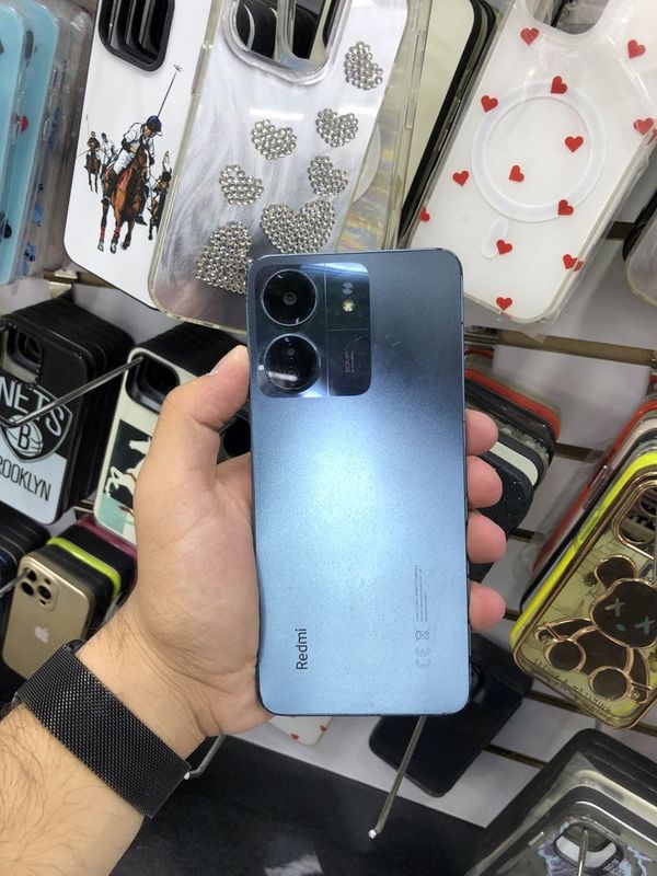 Redmi 13Si xolatlar zor 6:128GB Redmi 13Si xolatlar zor 6:128GB
