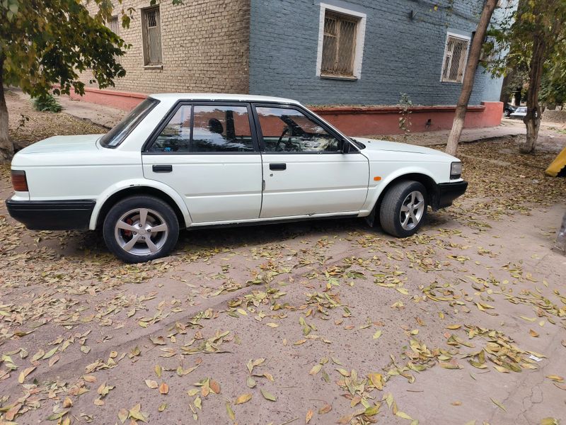 Nissan bluebird 1.8 рестайлинг Nissan bluebird 1.8 рестайлинг