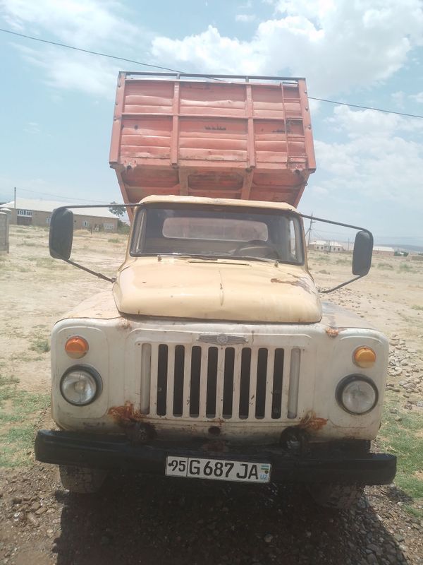 Gaz 53mashinasi sotiladi Gaz 53mashinasi sotiladi