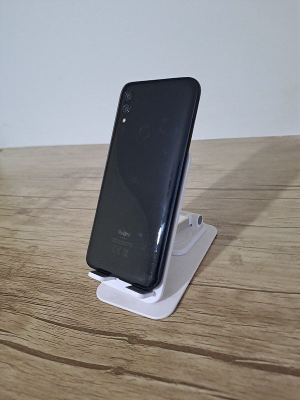 Redmi 7 sotiladi