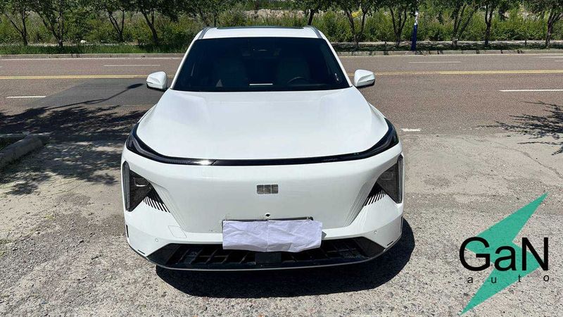 GaNauto Geely Galaxy L7 2023 Гибридный кроссовер авто с пробегом CIP GaNauto Geely Galaxy L7 2023 Гибридный кроссовер авто с пробегом CIP