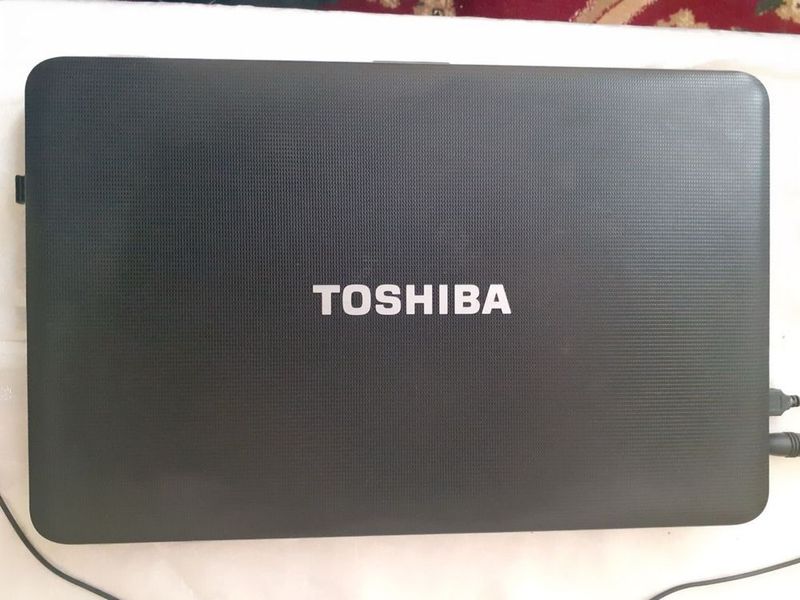 Noutbook Toshiba